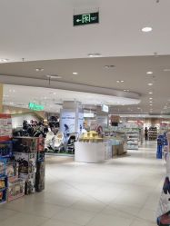 -孩子王(静安大融城店)