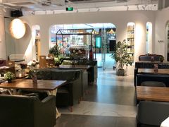 大堂-灵意咖啡·西班牙美食(汕头金平万达广场店)