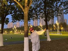 -南京眼步行桥