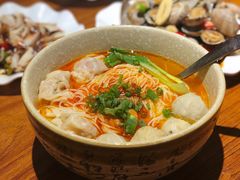 馄饨竹升面-全渔村小海鲜