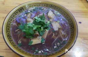 Taiwanese Braised Noodles