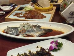 -百鸟朝凤宴会中心