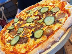 窑烤低温牛肉小土豆披萨配酸黄瓜-五感食喜(南城店)
