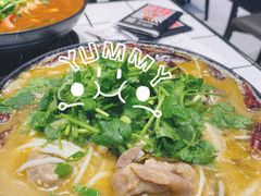 -肥汁米蘭香港米线(长宁来福士店)