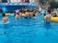 -白鹿温泉加勒比水上乐园