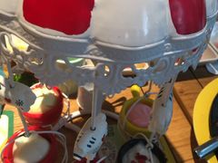 旋转木马甜品-豪客来牛排(重庆三峡广场步行街1704店)