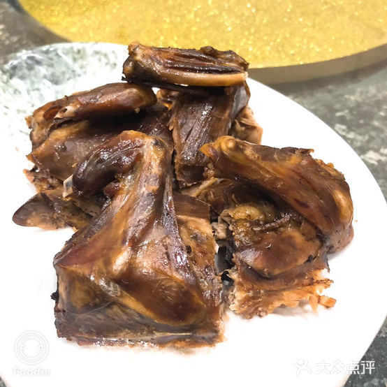 月亮弯鸽子馆