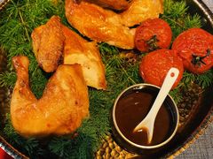 -弦月窗LUNETTE BY AMANDA(复兴路店)