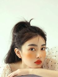 -Eling伊林彩妆·化妆培训(河西奥体店)