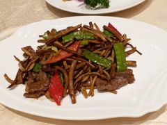 黑椒茶树菇炒爽肉-白云宾馆·白云宴餐厅