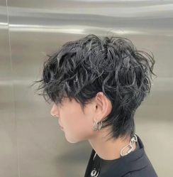 点击看大图 -藤野造型专业烫染接发