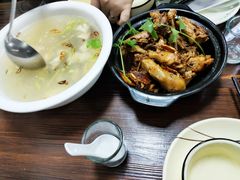 -亚忠小吃店(曾厝垵店)