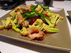 炝炒花菜-本来精品川菜(嘉里中心店)