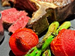 炭烤熟成35天t骨牛排-弦月窗LUNETTE BY AMANDA(复兴路店)