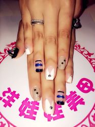 iphone_upload_pic-洋娃娃美甲美睫半永久工作室