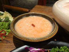 -老牌坊云南鱼豆花火锅(爱建店)
