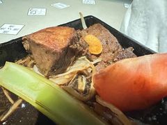 -穹六人间 people 6(岳阳路店)