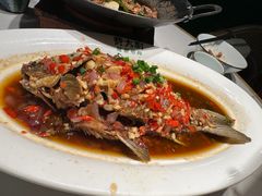 香酥大鲫鱼-费大厨辣椒炒肉(通州万达店)