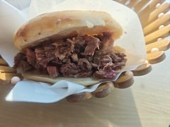 -闫家驴肉老店(华电一校店)
