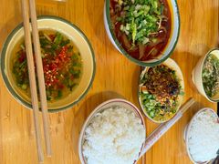 -拈签一笑黄牛肉辣卤串串