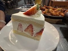 草莓蛋糕-MI WU FACTORY米屋美食工厂餐厅(绿地店)
