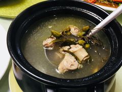 -鑫悦楼煎蟹·16年海鲜大排档