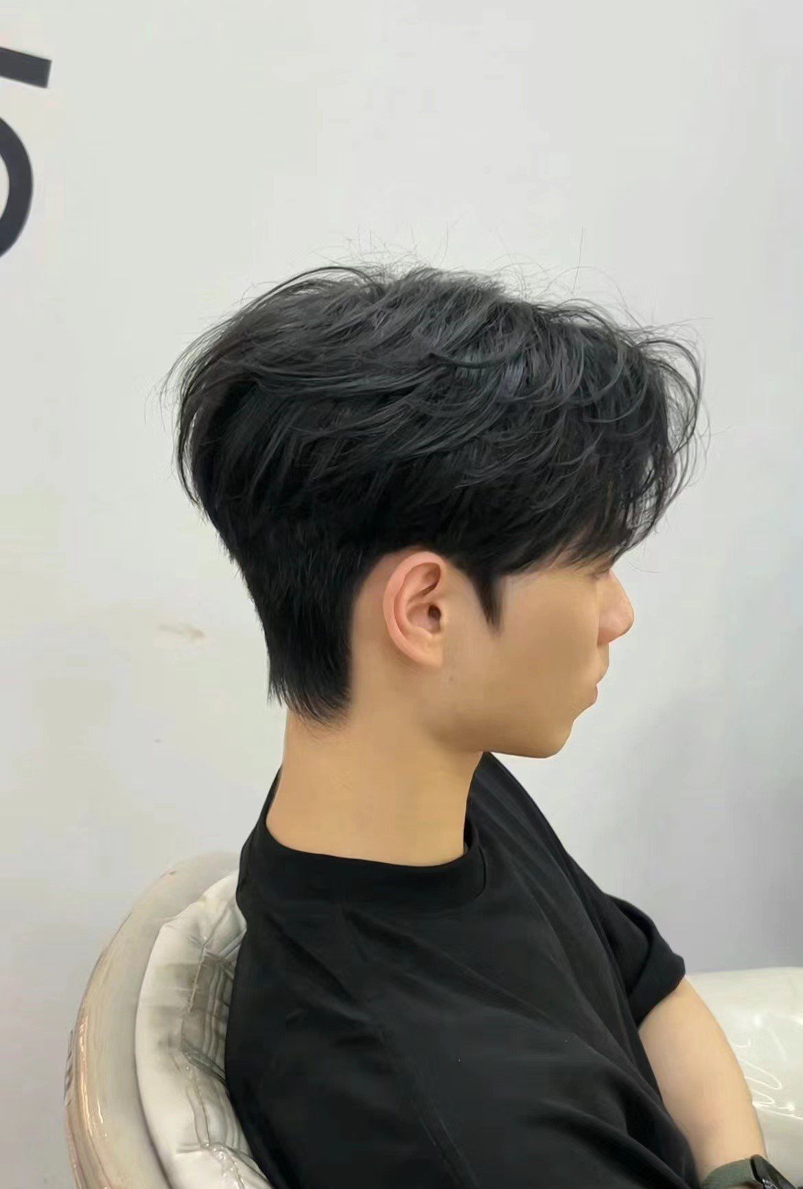 众所周知:男人的头发是情侣的共同财产