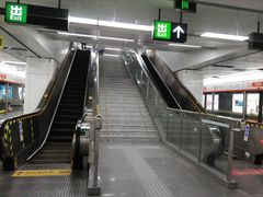 -盈丰路(地铁站)