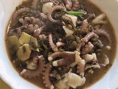 -天桥饭店·特色海鲜(金山嘴渔村店)