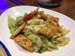 包包菜炒馕-纳瓦新疆菜(银都店)