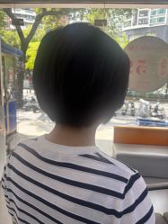 点击看大图 -首脑美发沙龙