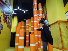 -爱蹦iBOON蹦床运动馆(江汉店)