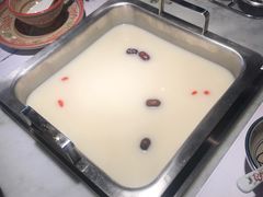 -尚尚仙·酸汤猪手·猪肚鸡火锅(华联万柳购物中心店)