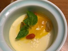 带奶皮的酸奶芒果-雀舞云南菜(天津天河城购物中心店)