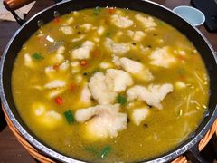 -有红鸡毛店·川菜(建设路店)