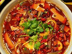 -万重锦·人文川菜馆(骡马市店)