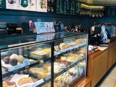 面包甜点陈列柜-星巴克(嘉兴平湖吾悦广场店)