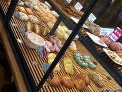 -焙丽拾光(麦凯乐直营店)