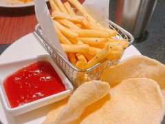 -WOLFGANG PUCK KITCHEN & BAR(迪士尼小镇店)