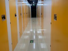 -安东易迷你自助仓储寄存仓库(草桥店)