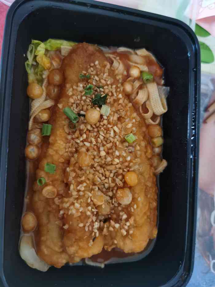 渔掌柜无骨烤鱼饭·炸鸡拌饭-"同事给点的外卖,第一次吃味道不错,最