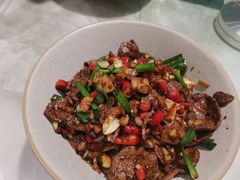 -绿草地·湘菜(酃湖师院店)