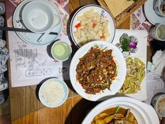 -黄泥岗·地道湖北菜(奥特莱斯店)