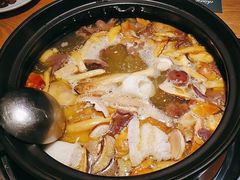 -一朵菌·野生菌探索家火锅(南亚店)