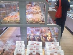 面包甜点陈列柜-好利来(乐堤港店)