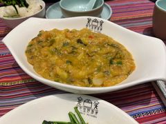 -香巴拉云南餐厅(华莱坞店)