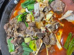-江城燕子大排档(江汉路步行街店)