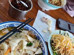 -钢阳酸菜红烧牛肉面(季乐路店)