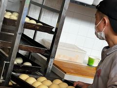 菠萝包-椰小咖(亚龙湾东榕美食广场店)