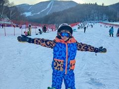 -亚布力新体委滑雪场
